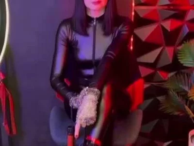 Worship my heels and my ass by MonicaCheerful