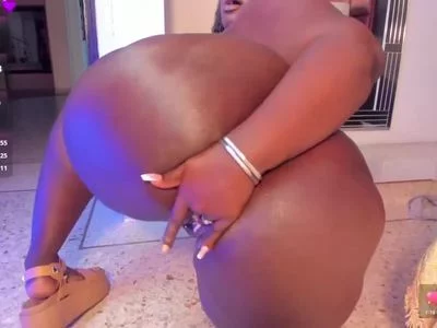 big cumshow  🥵 by K A I A