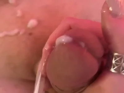 Cum Squirt. Sophie jerks off Mike by SOFYandMIKE
