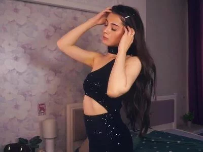 my dress wanna be off by Odelyna