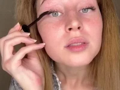 Lets make up with me^^ by EverlyJane