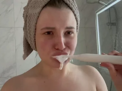 🌿 Morning Routine: How I Brush My Teeth ✨ | Self-Care Rituals by Effie-Reid