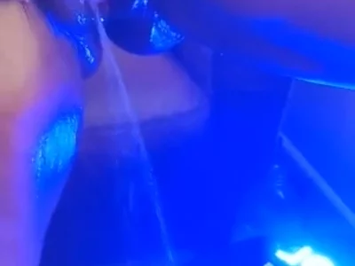 Blue Squirt show by Pebbles-Rubble
