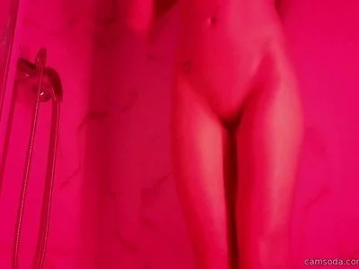 Regina and Goldie teaser in shower by Anabell054