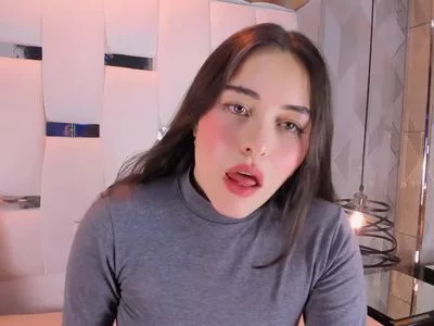 fuck my delicious pussy and fill it with milk  💦 by hannacollins01