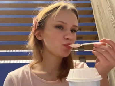 Swallowing Icecream & Chicken by lxsundollyxl