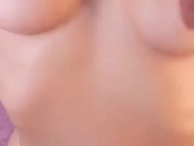 🔥 I'm so horny, let me bounce my buttocks on your cock 🍆 by Janah Myers