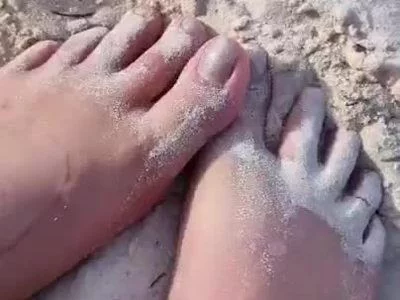 The sand at Punta Cana on my feet 💓 by Sam-cekot
