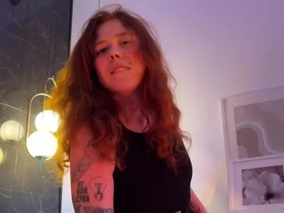 Sophie Pure (Sophiepure) - Riding girl on Camsoda 