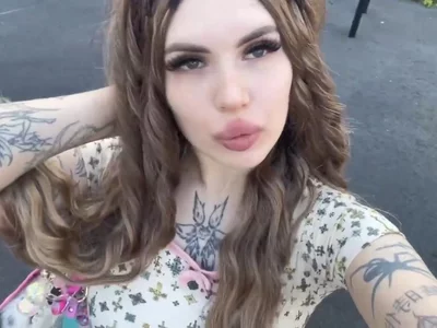 Eva-sonik - walking outside pt4 ☄️ on Camsoda 