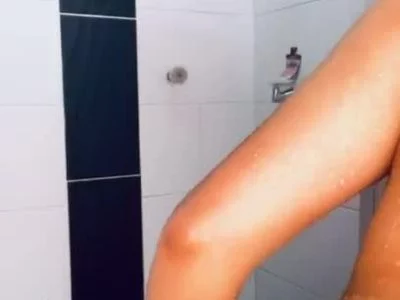 Sara-zc - Would you like to take a shower with me?😈 on Camsoda 