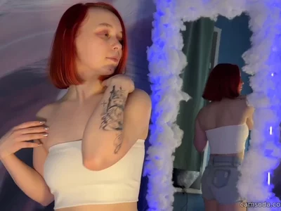 Naomi Yoru (Naomiyoru) - Air kiss  on Camsoda 
