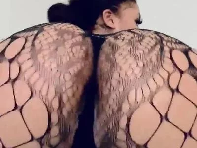 Aliyahmami with the nice ass by aliyahhmami