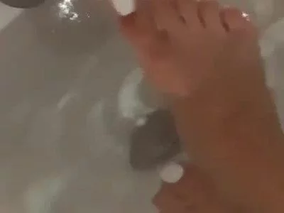 For my sweet Foot Fetish Lovers..💦 by elirose8