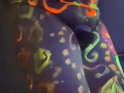 Kyle (kylejackson911) XXX Porn Videos - Black Light Body Paint 360 View