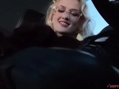Miz Velma Deville (softest-girl) XXX Porn Videos - Winter Car Tease