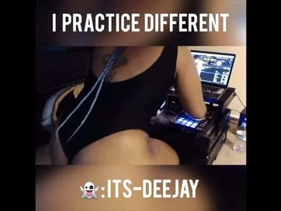 DJ Deja Louco (dejaloucoxxx) XXX Porn Videos - Nasty DJ Mix Practice