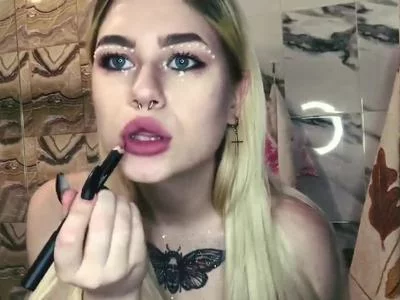 Applying make-up by StellaCloud