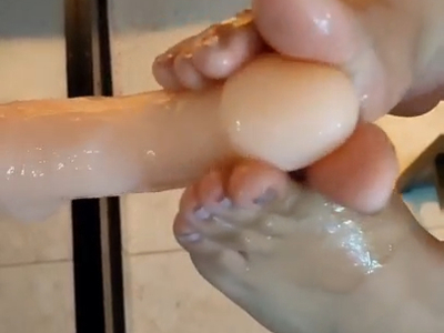 FOOT JOB by angelinerobie