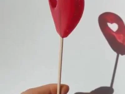 suck on a lollipop by lulili