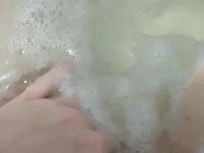lettithefox (lettithefox) XXX Porn Videos - Wet time in bath😍