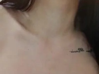 Beautiful tits by violettmur