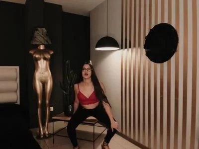 IsabellaGreyx (isabellagreyx) XXX Porn Videos - Your sexy secretary  💋