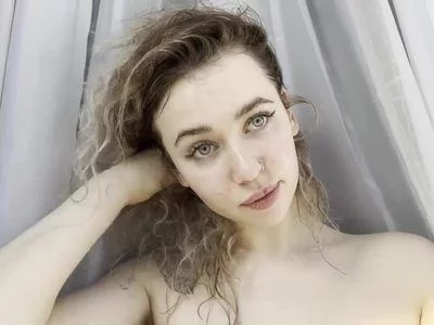 Aimee-Mills (aimee-mills) XXX Porn Videos - Routine face care