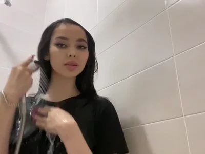 Evelyn-Shine (evelyn-shine) XXX Porn Videos - Wet in the shower