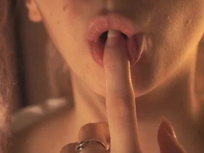 EmelyWood (emelywood) XXX Porn Videos - Teasing, licking and sucking my finger 💜
