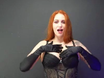 SaintEva (sainteva) XXX Porn Videos - call girl called for DP