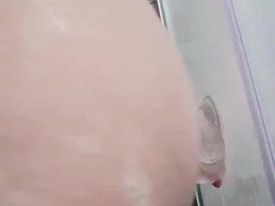 dolllesli (dolllesli) XXX Porn Videos - anal in the shower