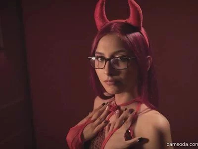 Alice-Jacobs (alice-jacobs) XXX Porn Videos - Devil 😈🔥
