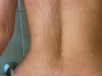 violeta-sanz (violeta-sanz) XXX Porn Videos - giving me a hot shower !!