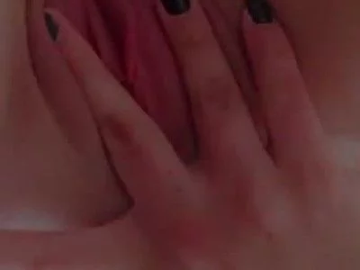 lissa (lissa-foxy1) XXX Porn Videos - Fuck me?