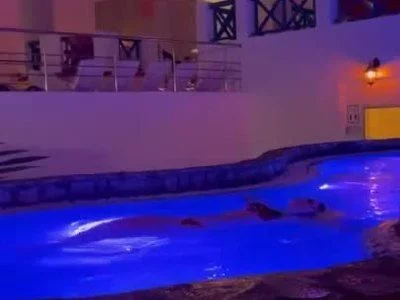 VanessaJuddy (vanessajuddy) XXX Porn Videos - Swimming pool time !